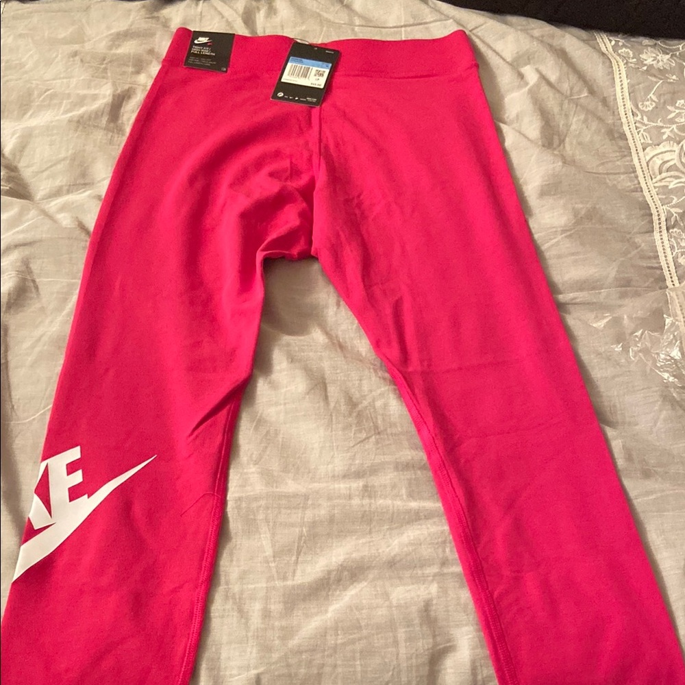 Women’s Nike Tight Fit Leggings
